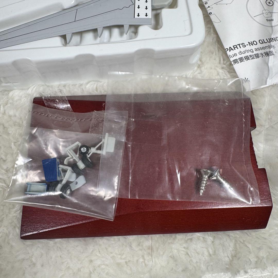 1/200 Boeing737-800 ハウスカラー　モデルプレーン