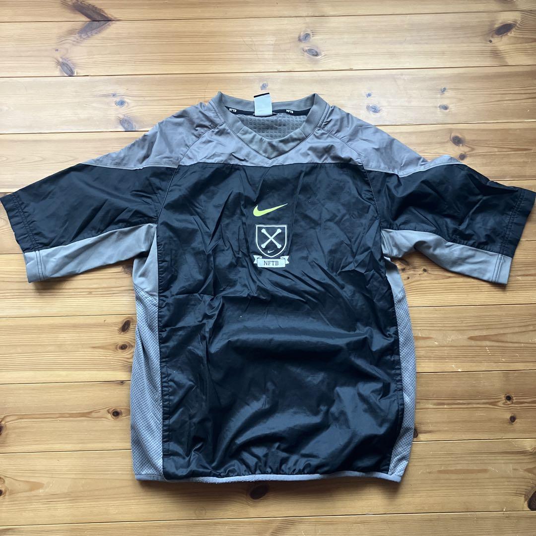 Nike ピステ上下セット 黒/グレー NFTB