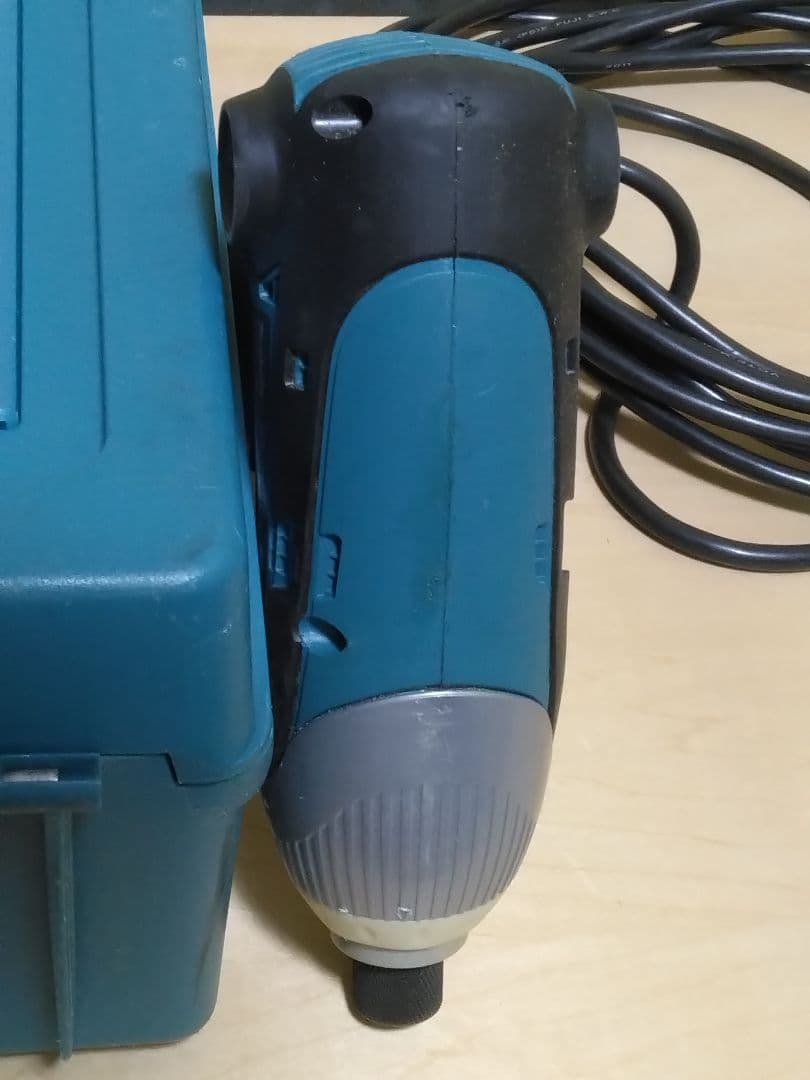 Makita 電動インパクトドライバー6955コード5m 本体とケース Makita 電動インパクトドライバー6955コード5m 本体とケース