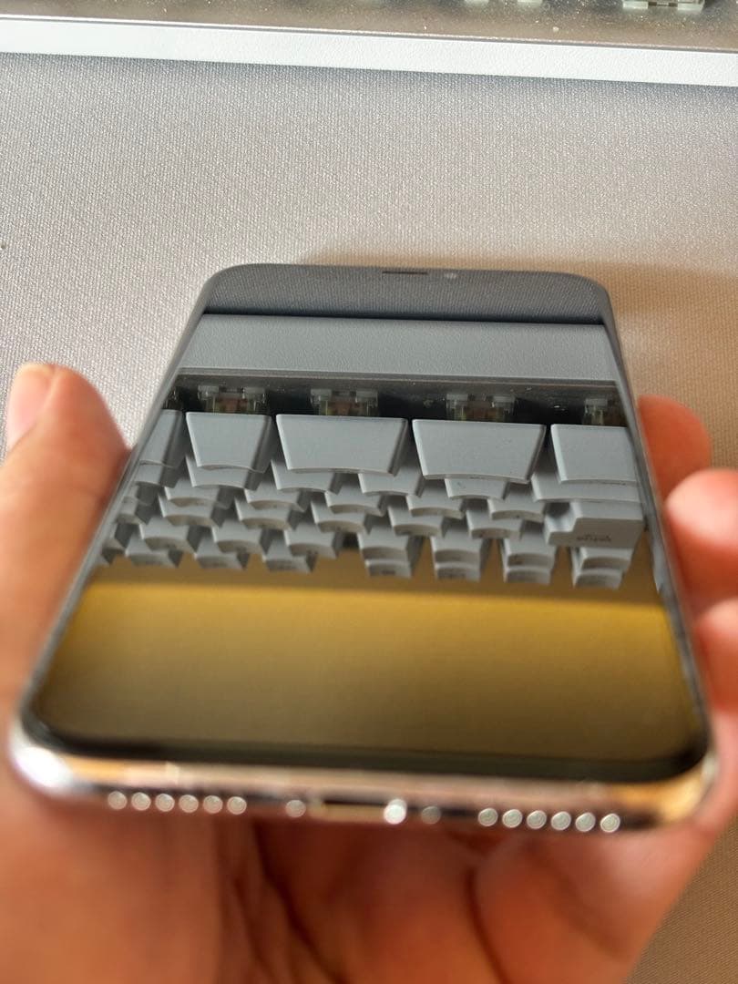 iPhone X 本体 64gb背面ひび割れ SIMフリー - メルカリ