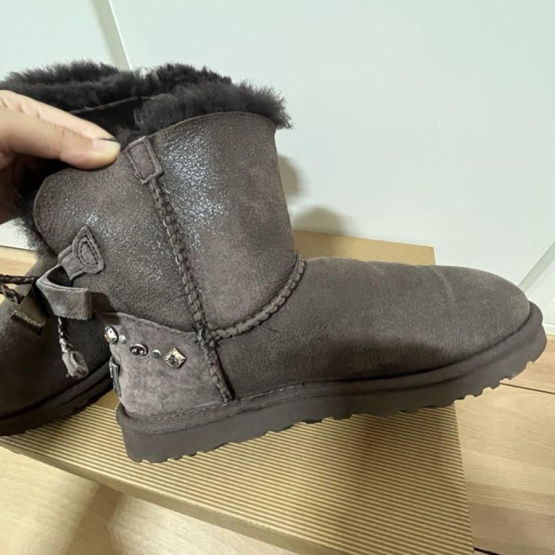【レア物/ほぼ新品】UGGオーストラリア ムートンブーツ スワロフスキーコラボ