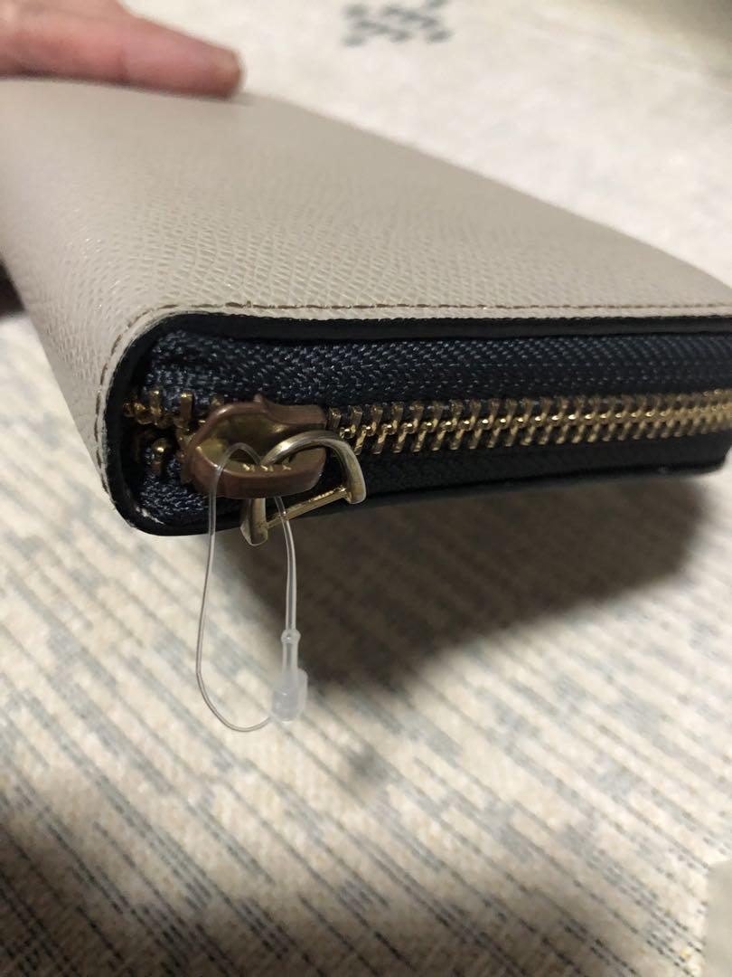 訳あり新品未使用 エポイ長財布 シキ