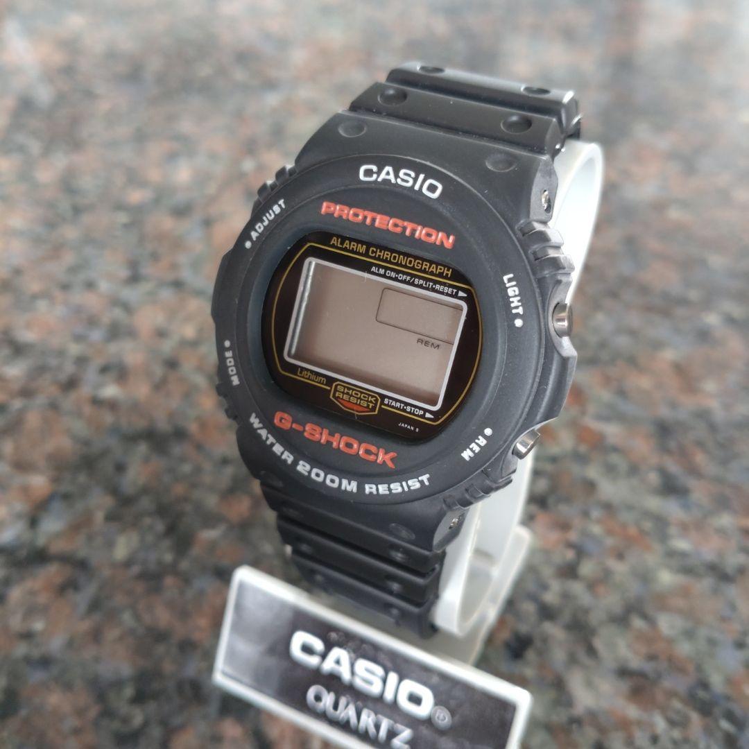 CASIO G-SHOCK DW-5700 ②
