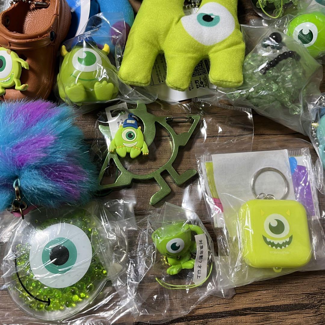 モンスターズインク　サリー　特大　ぬいぐるみ　初期 モンスターズインク サリー 特大 ぬいぐるみ 初期 - メルカリ