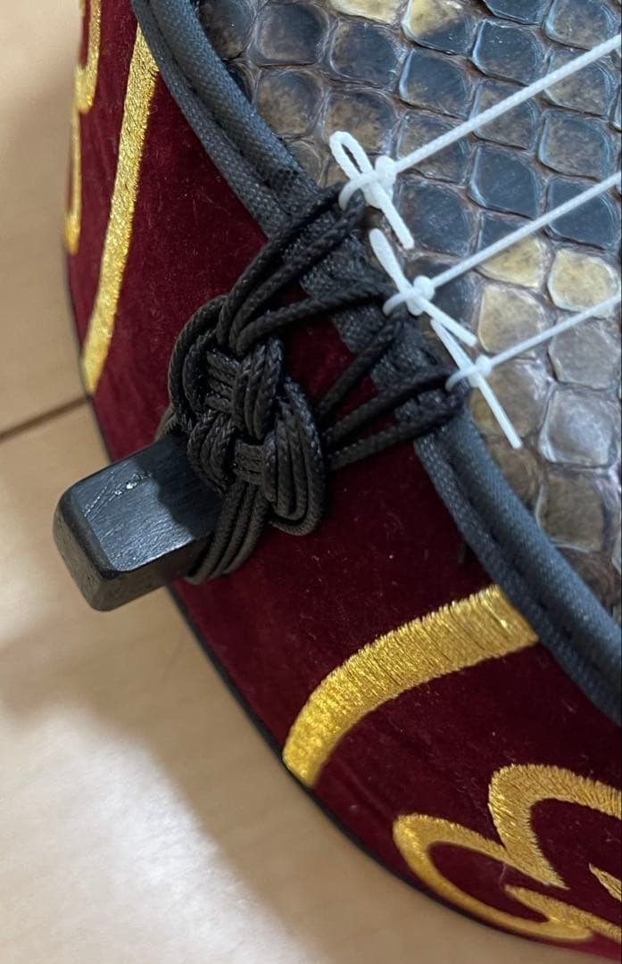 縞黒檀三線（両面本皮一枚張り) ◇本格◇縞黒檀三線（両面本皮一枚張り） 【8点セット付き