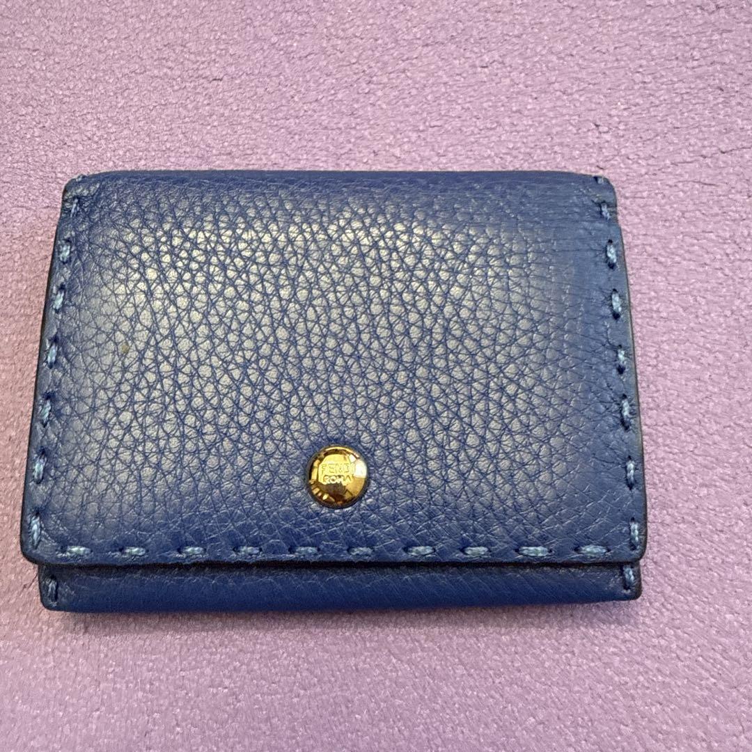 【送料無料】フェンディ　セレリア　名刺入れ　カードケース　レザー　ネイビー フェンディ FENDI セレリア レザー カードケース 名刺入れ