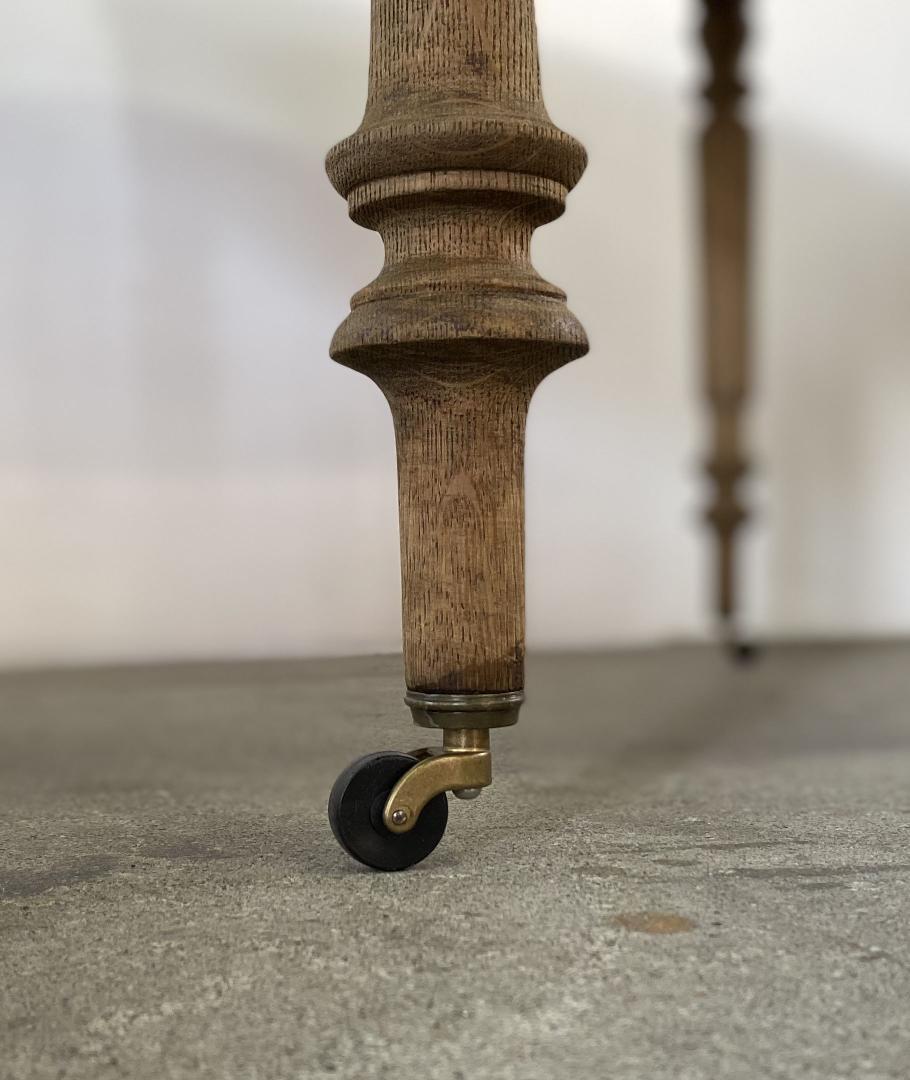 フランス アンティーク Oval Oak Table