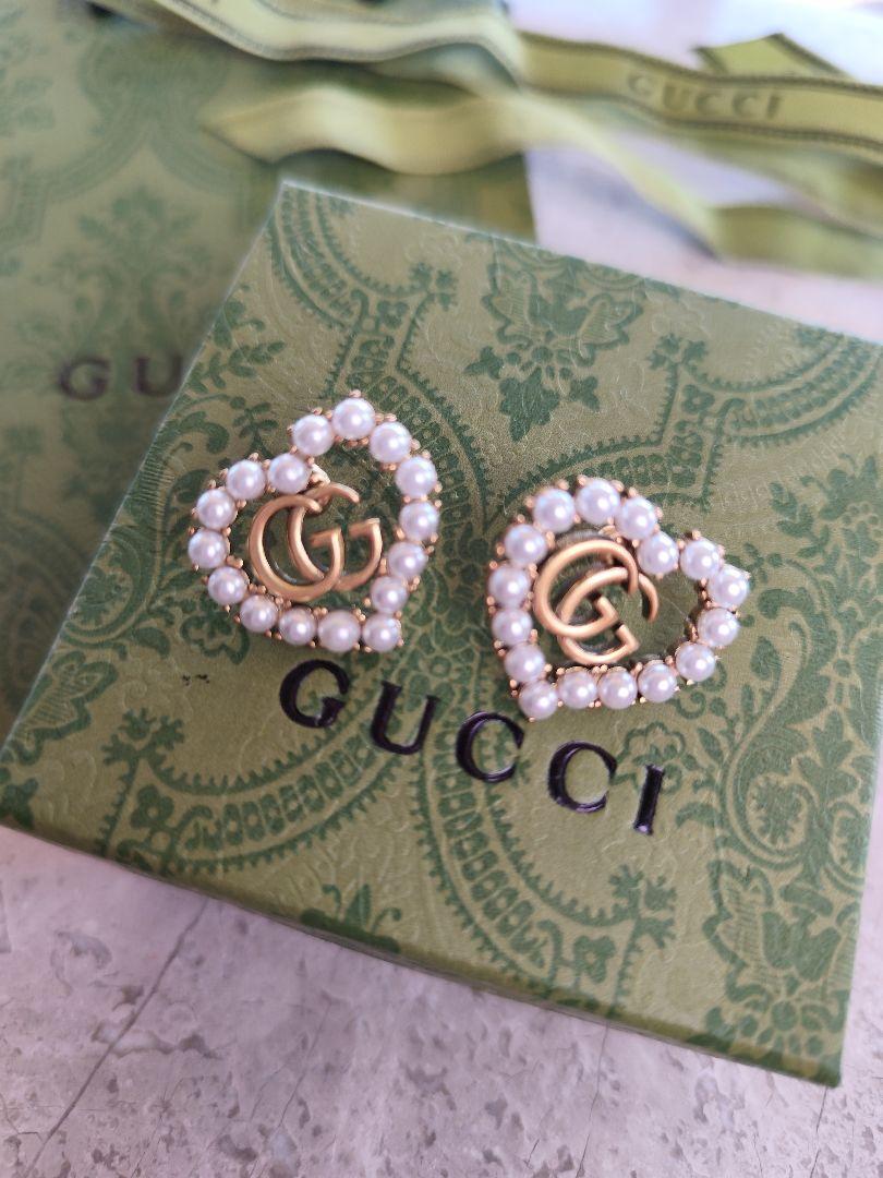 GUCCI パールピアス ハート型