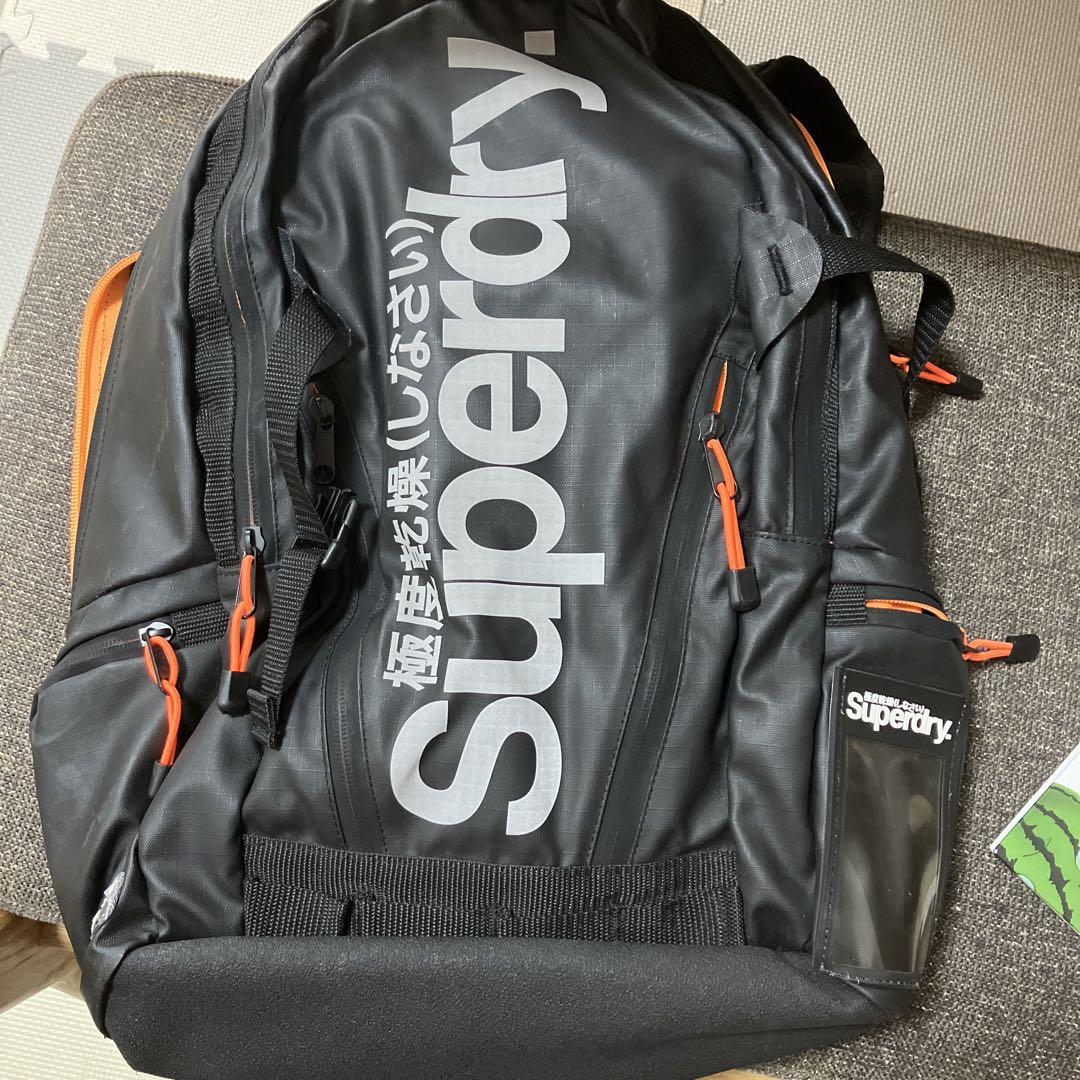 Superdry ブラックオレンジ リュック 極度乾燥しなさい