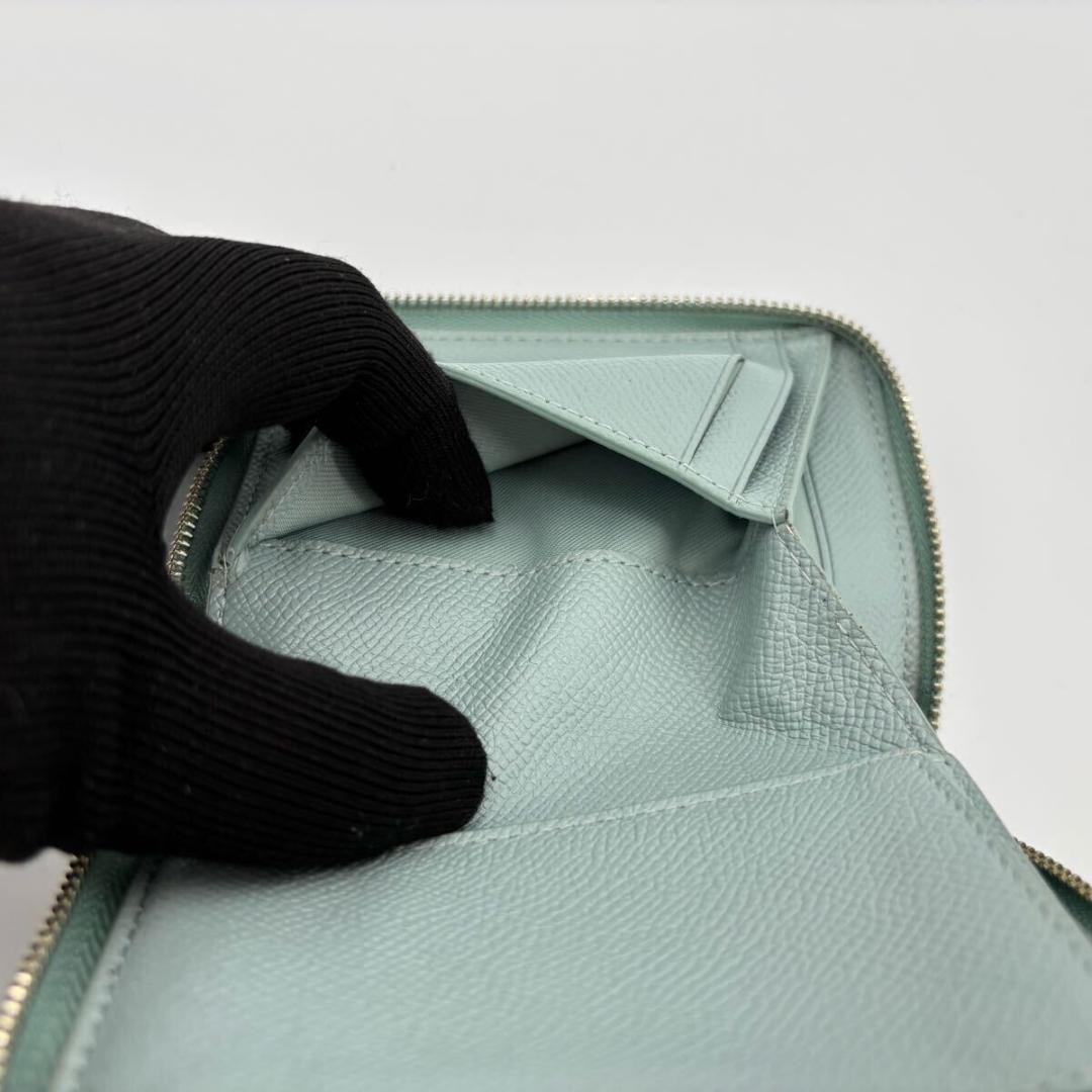 未使用級 COACH コーチ 二つ折り財布 レザー ミントグリーン