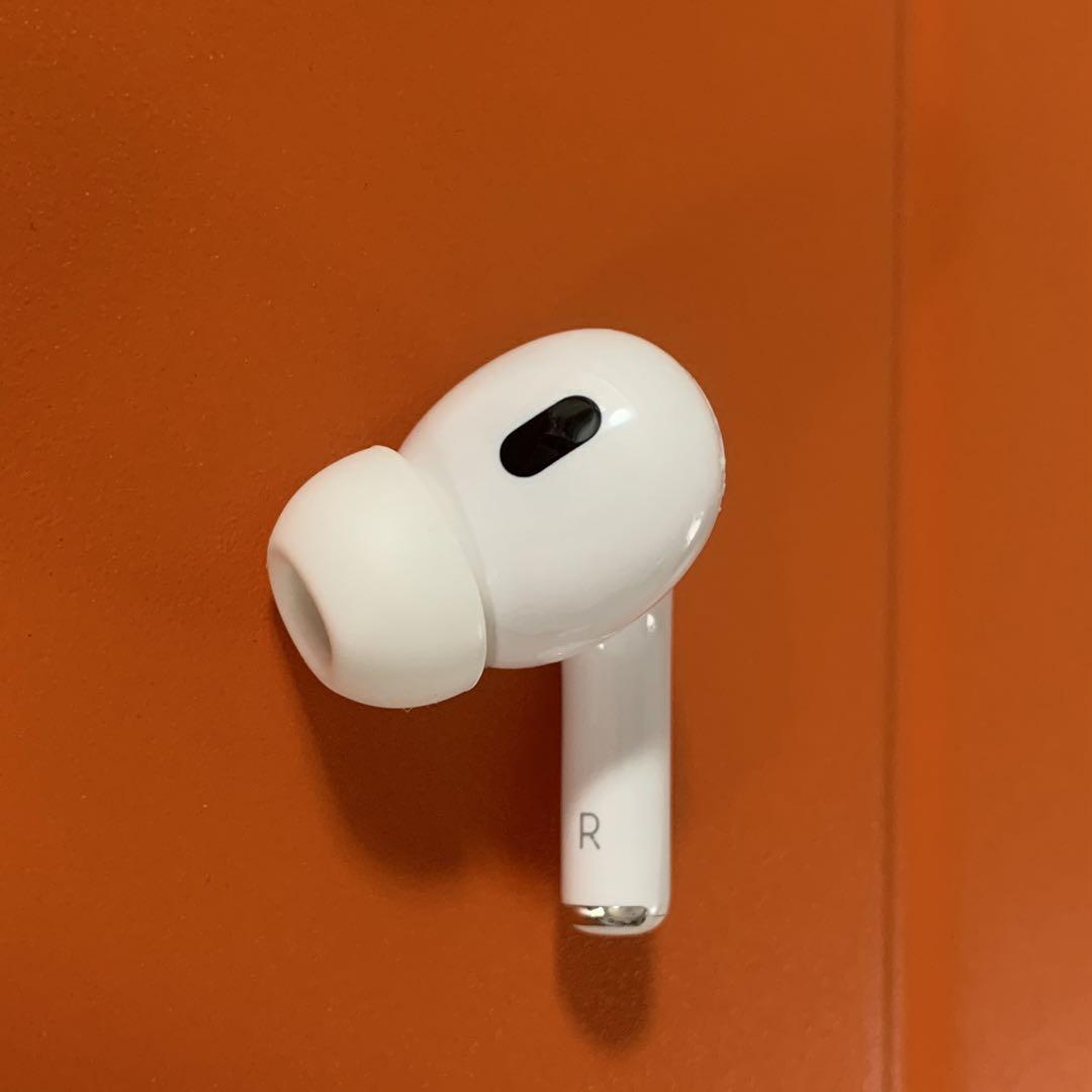 一流の品質 Air Pods メルカリ - A3047 右耳イヤホンのみ 2 pro イヤホン