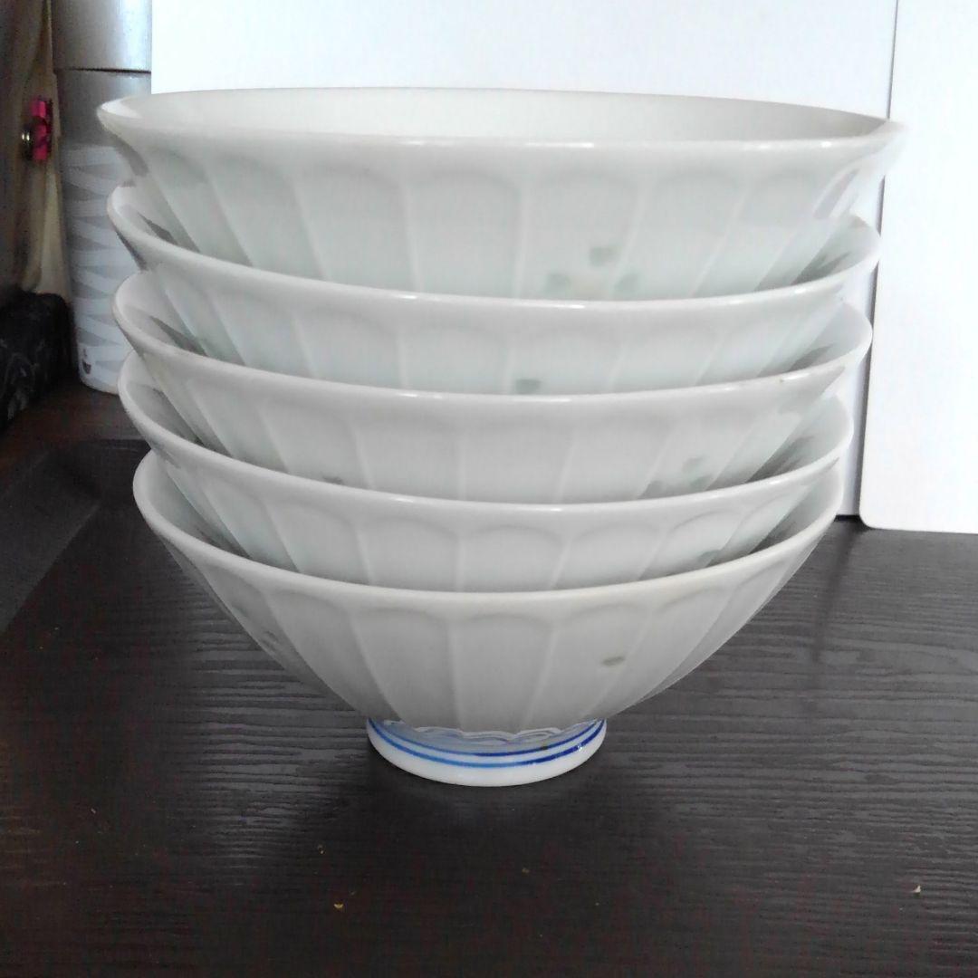 透かし模様の茶碗5客
