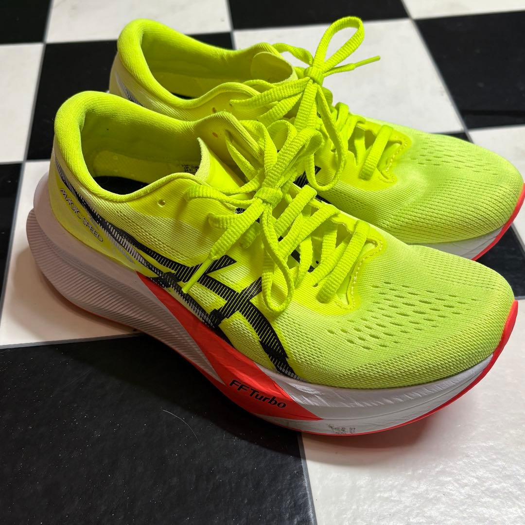 FF turboランニングシューズ