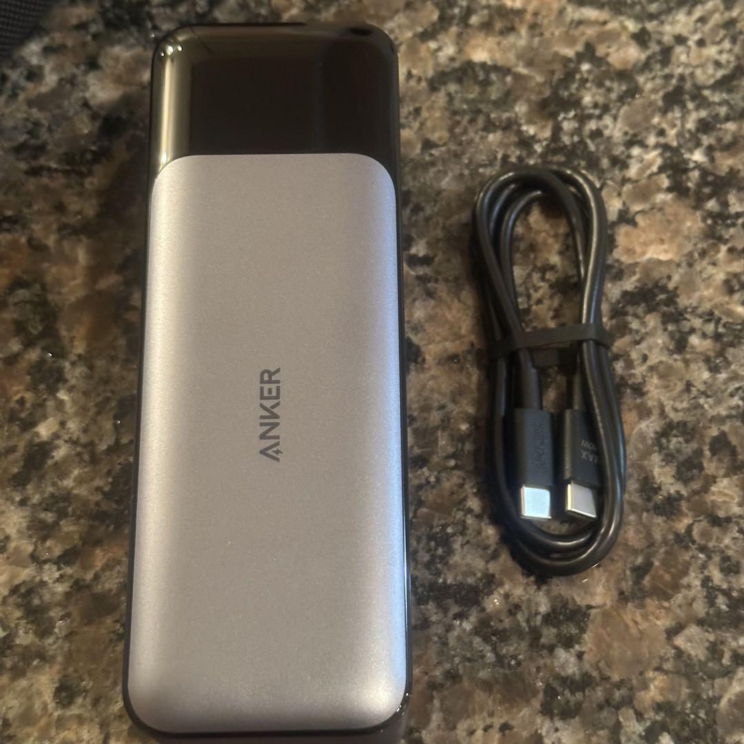 Anker 737 Power Bank (PowerCore 24000)