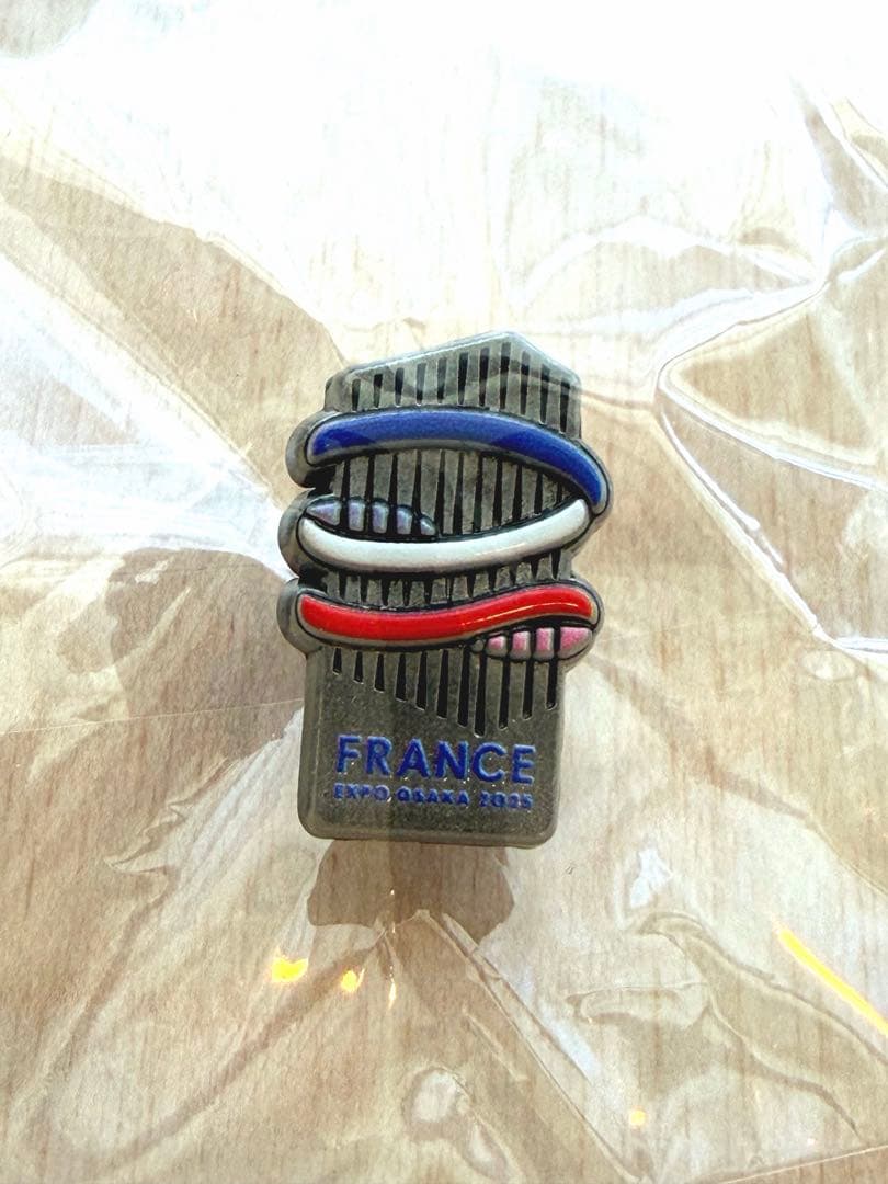 ラスト！ フランス館 関係者専用ピンバッジ 万博 Expo 2025 - メルカリ