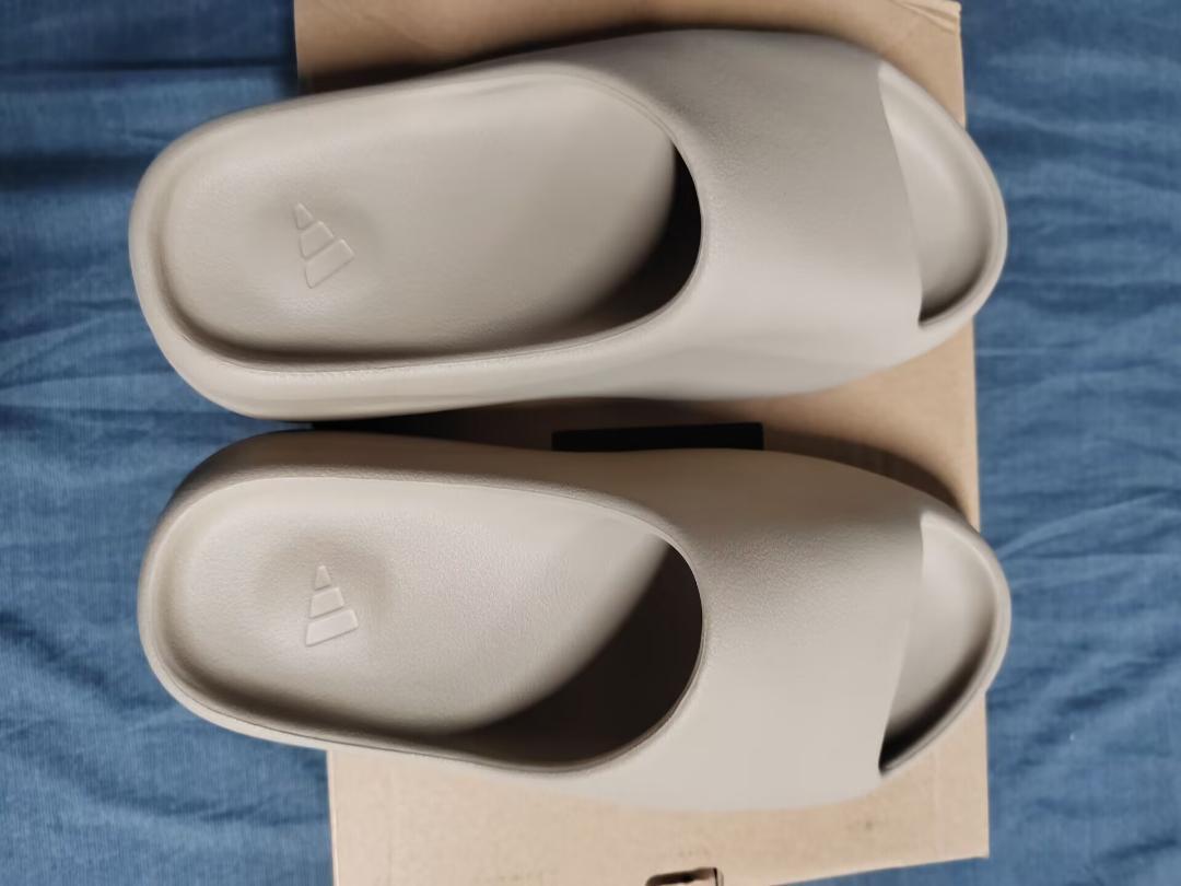 YEEZY SLIDE BONE US 9 27c m