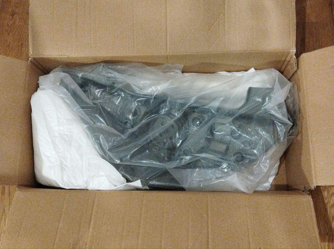 未使用 TOYOTA アクア 社外 テールランプ R（右） HLL01-6543