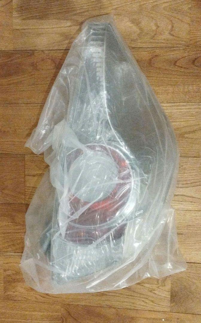 未使用 TOYOTA アクア 社外 テールランプ R（右） HLL01-6543