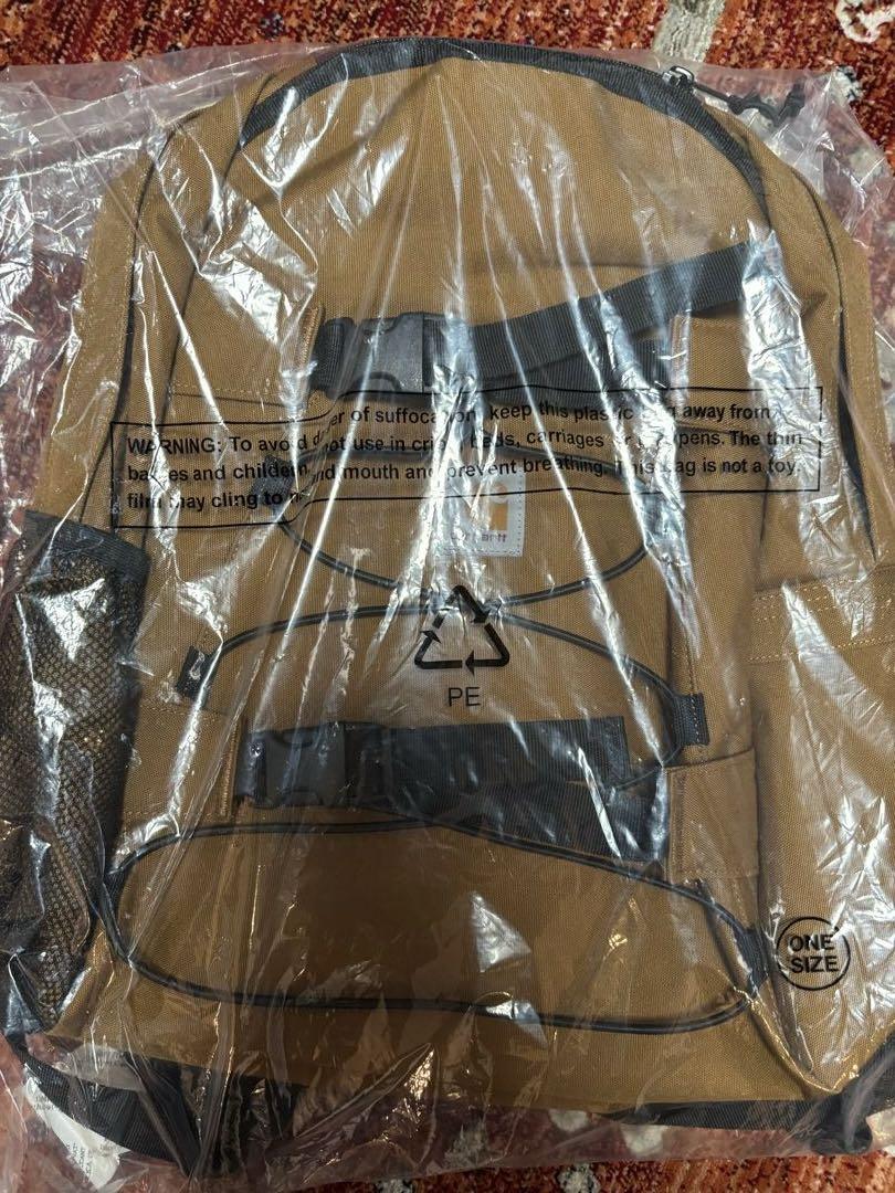 美品　希少　Carhartt カーハート　リュック　新品