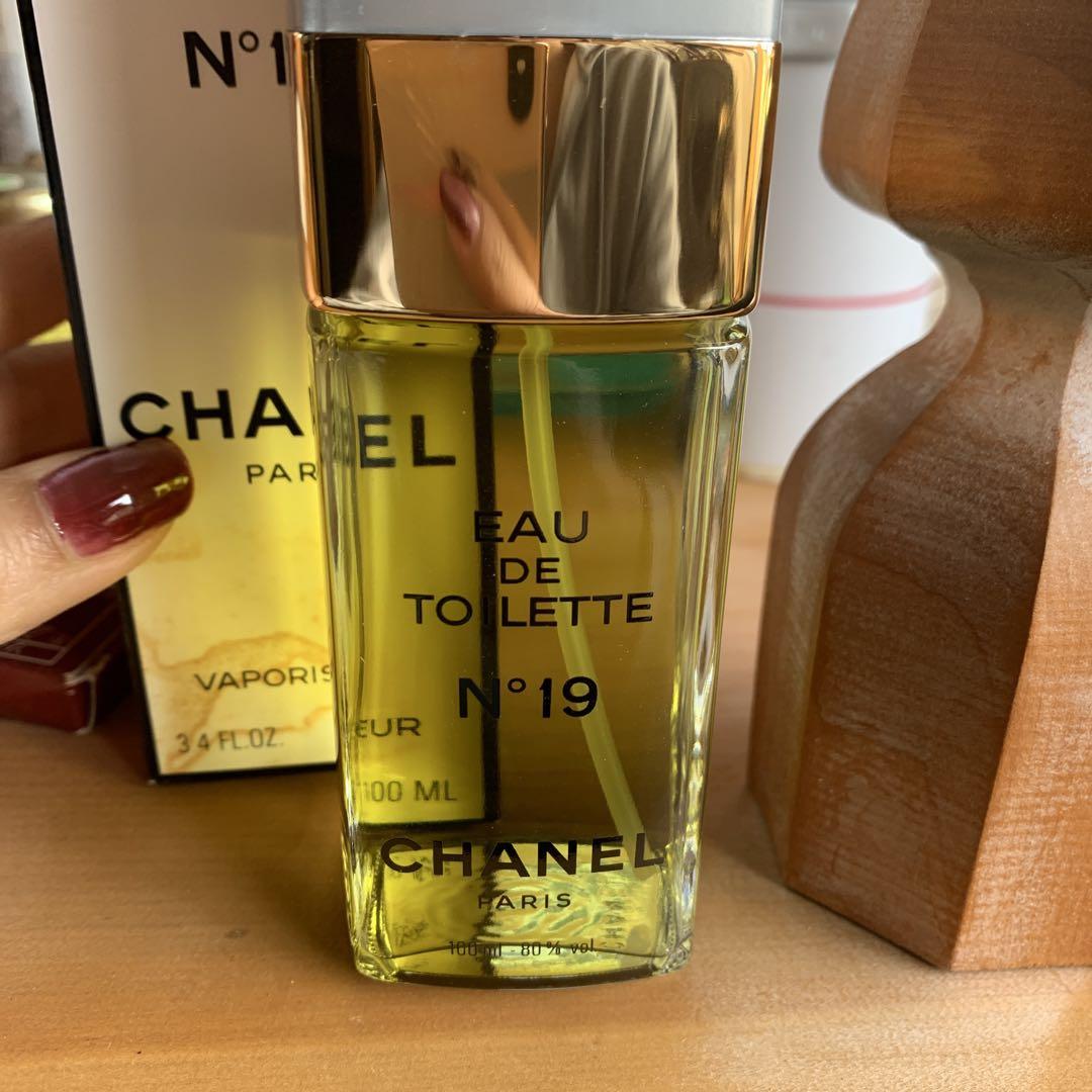 CHANEL Eau de Toilette N°19 100ml 新品ファッション 通販