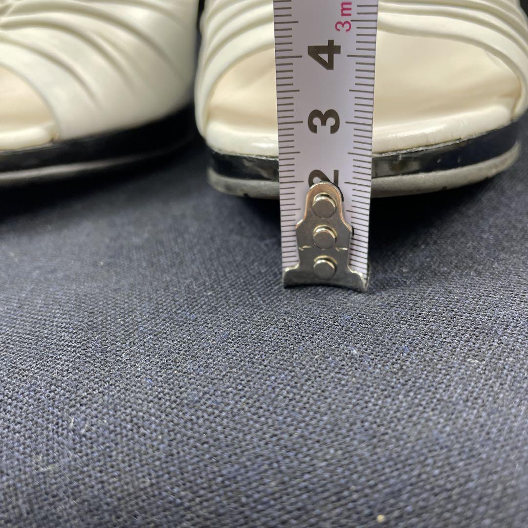 難あり・CHANEL/シャネル、ココマークレザーミュール、ホワイト　ヴィンテージ 難あり・CHANEL/シャネル、ココマークレザーミュール、ホワイト