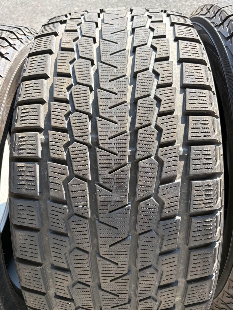 ヨコハマスタッドレス285