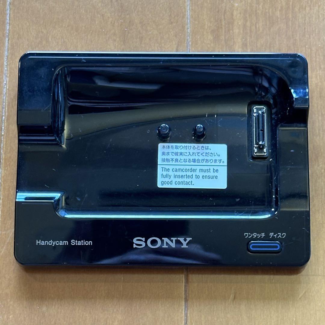 ソニー DCR-SR300 ビデオカメラ／ステーション DCRA-C170 Amazon.com : Sony DCR-SR300 6.1MP 40GB Hard Disk Drive