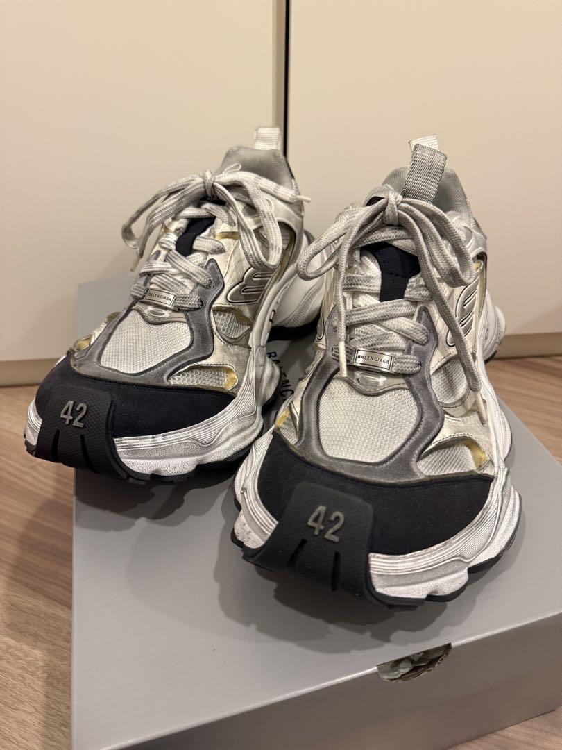 新品バレンシアガカーゴ 42
