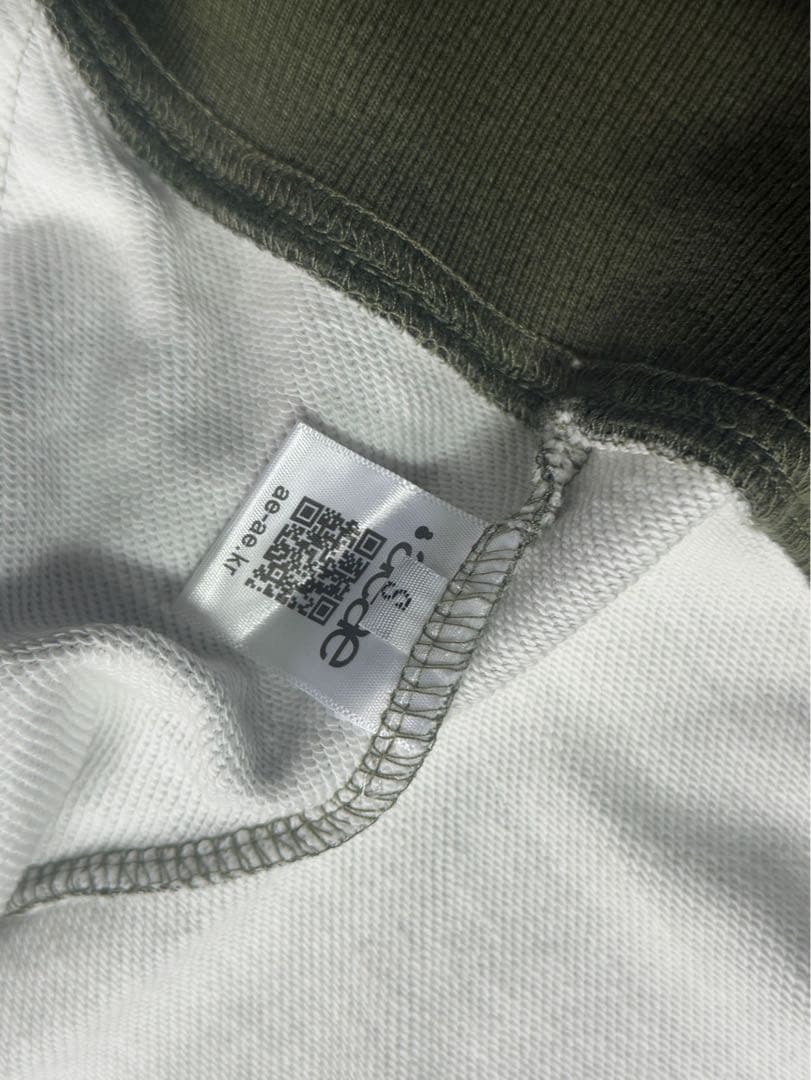 迷彩柄 フード付きパーカーS・AEAE