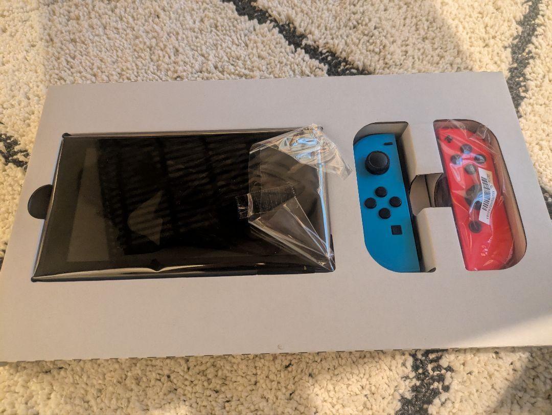 Nintendo Switch　本体 ネオンブルー/ネオンレッド
