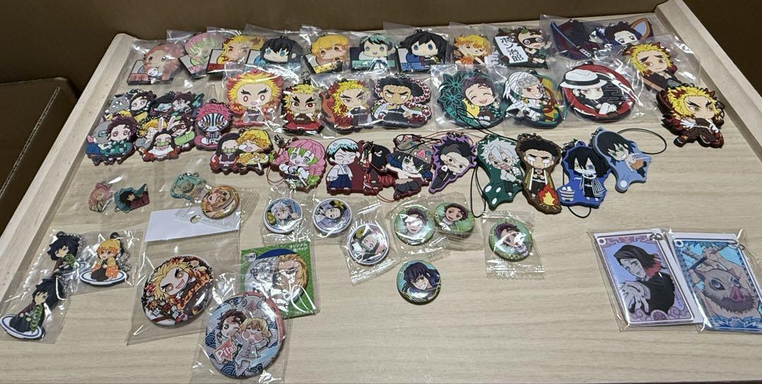 鬼滅の刃　グッズまとめ売り　1番くじフィギュア、全集中展色紙など