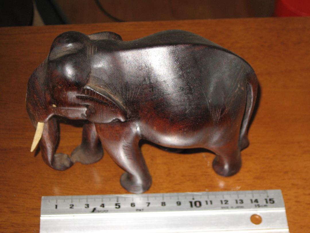 見事な創造力 木製象の彫刻セット 大小2体 - メルカリ 工芸品