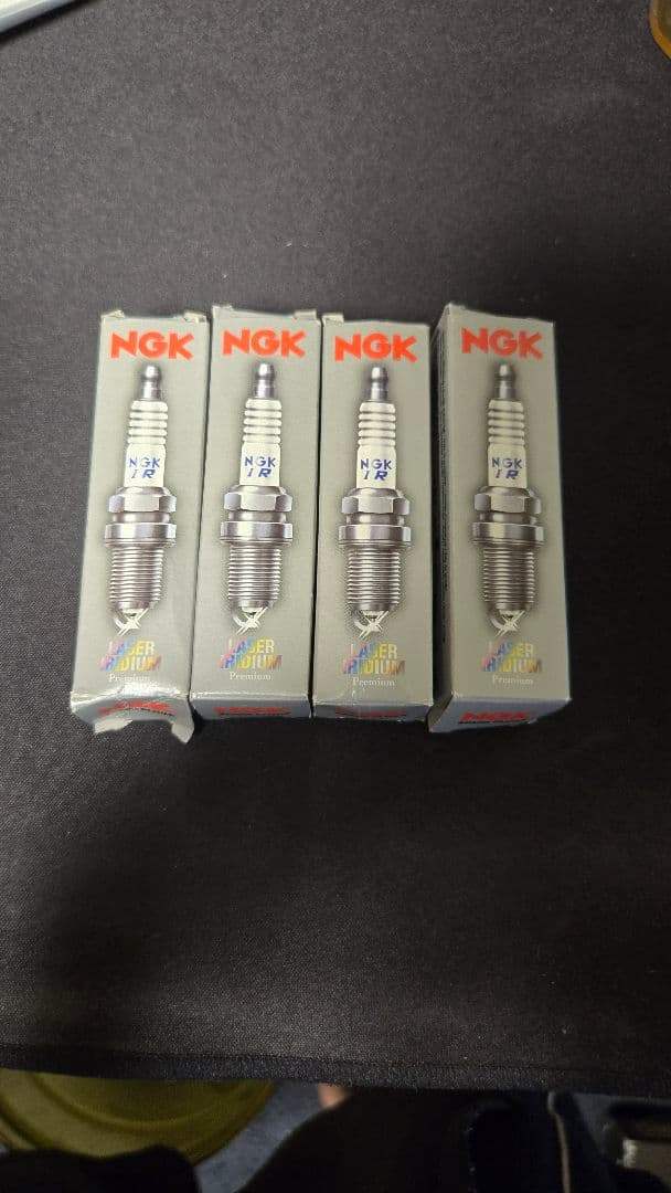 NGK プラグ IFR7X8G 4個セット megane3 rs 純正プラグ