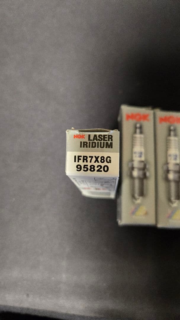 NGK プラグ IFR7X8G 4個セット megane3 rs 純正プラグ