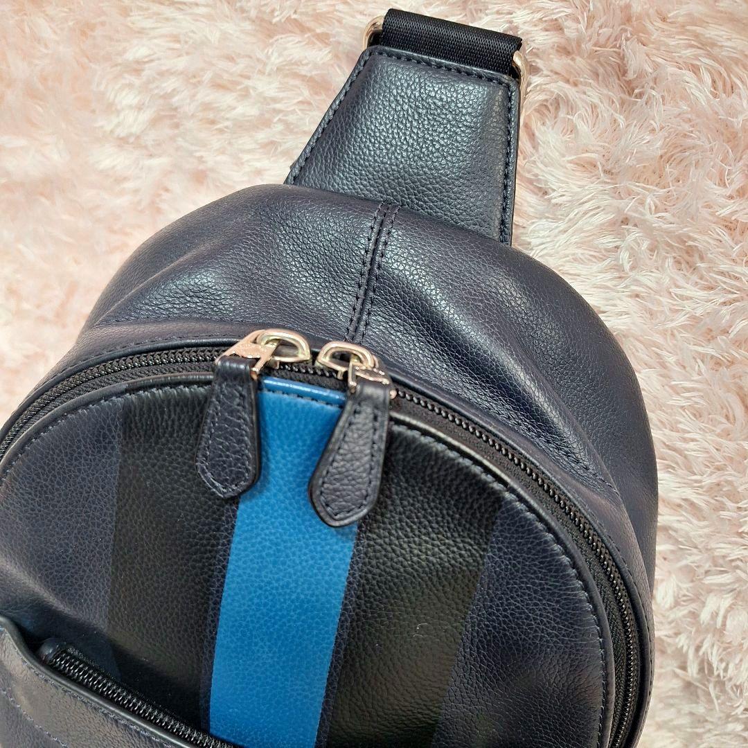 ✟ COACH