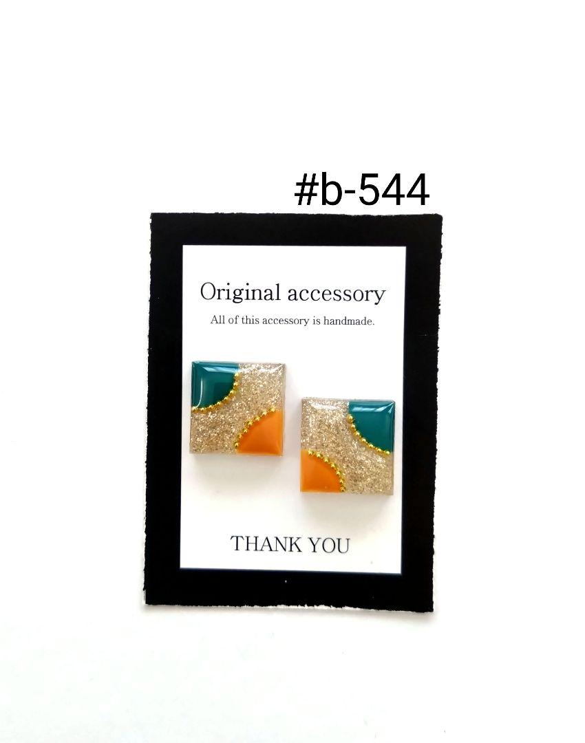 insary ハンドメイド　ピアス　ブローチ　計10点 insary ハンドメイド ピアス ブローチ 計10点 insaryの