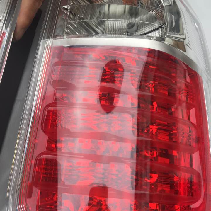ノア 純正 テールランプ
