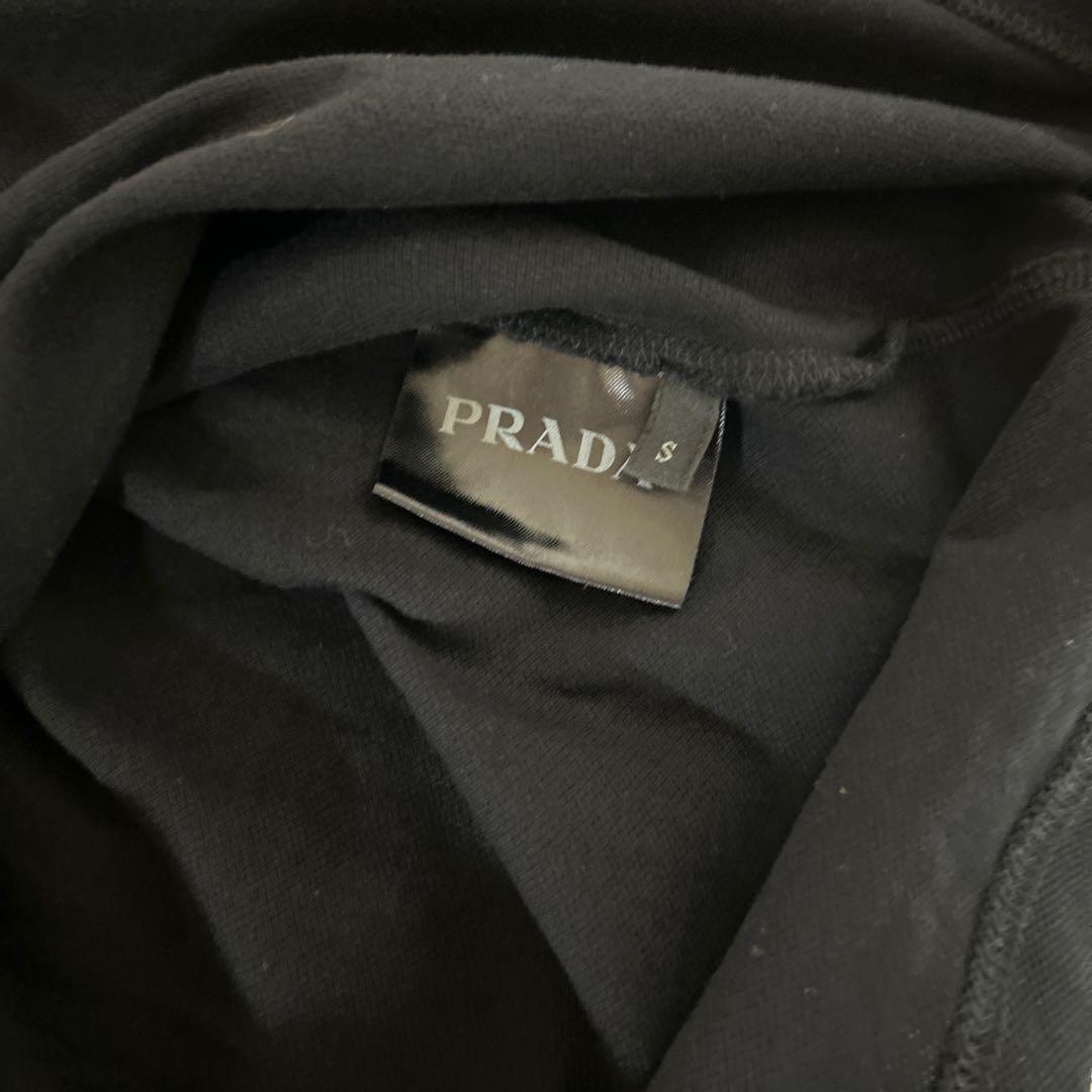 Pradaポロシャツ
