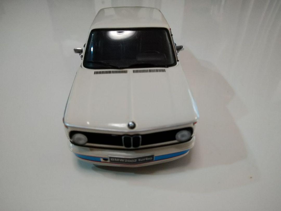 1:18 BMW Kyosho 2002 Turbo 1974 silver 08544S full opening
