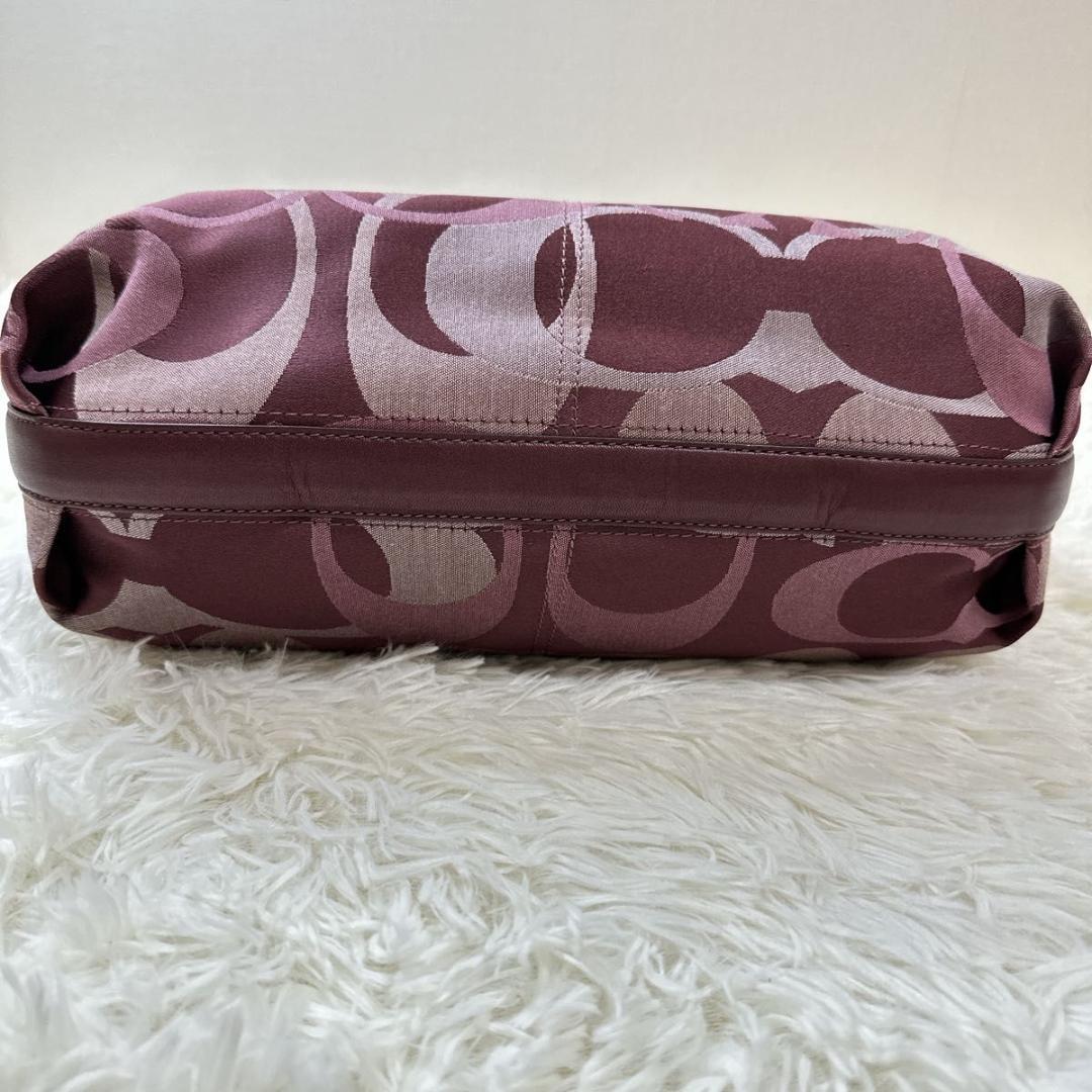 衝撃特価 希少カラーCOACH オプティックシグネチャーショルダー コーチ バッグ