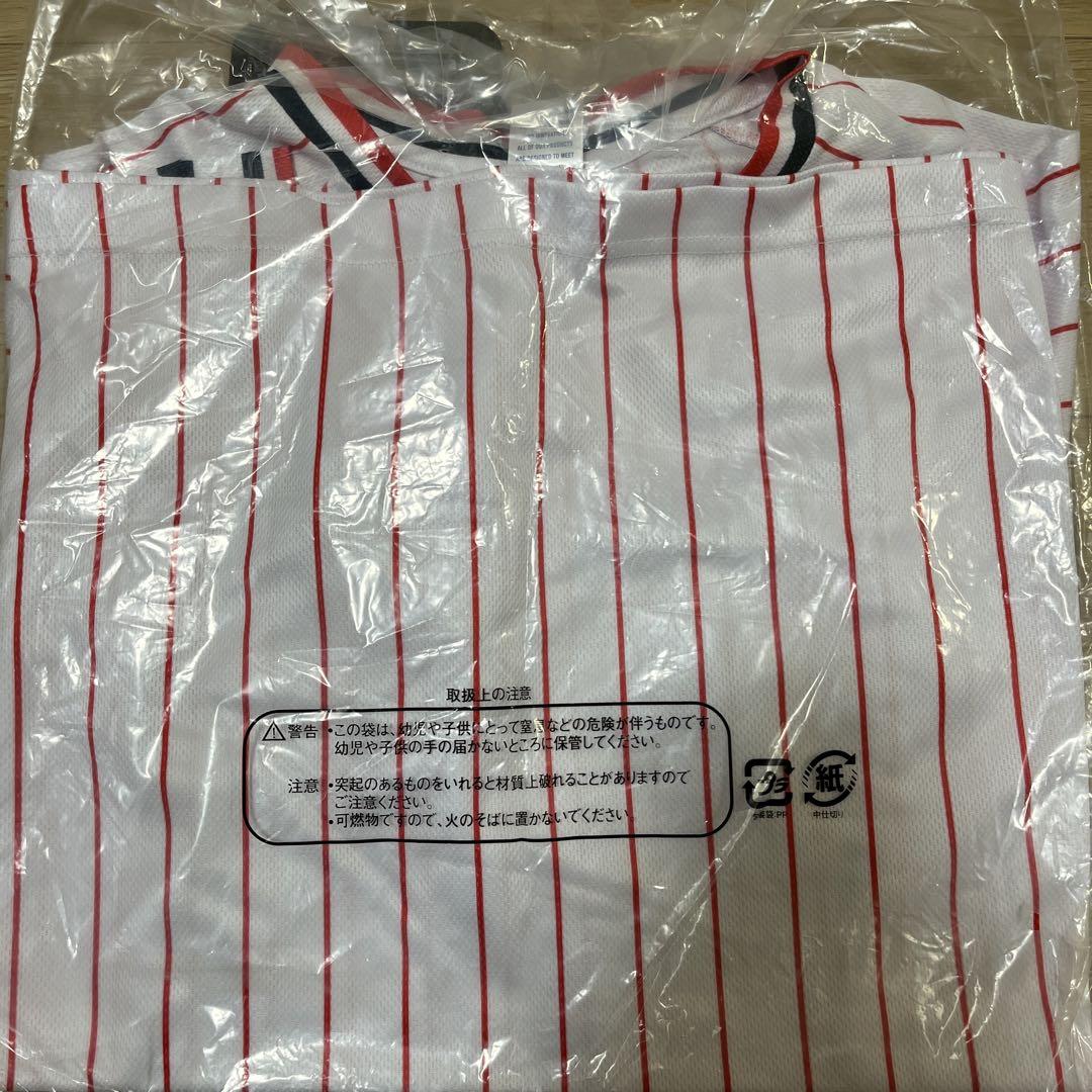 「新品　未使用」　東京ヤクルトスワローズ　つば九郎　ホームユニフォーム
