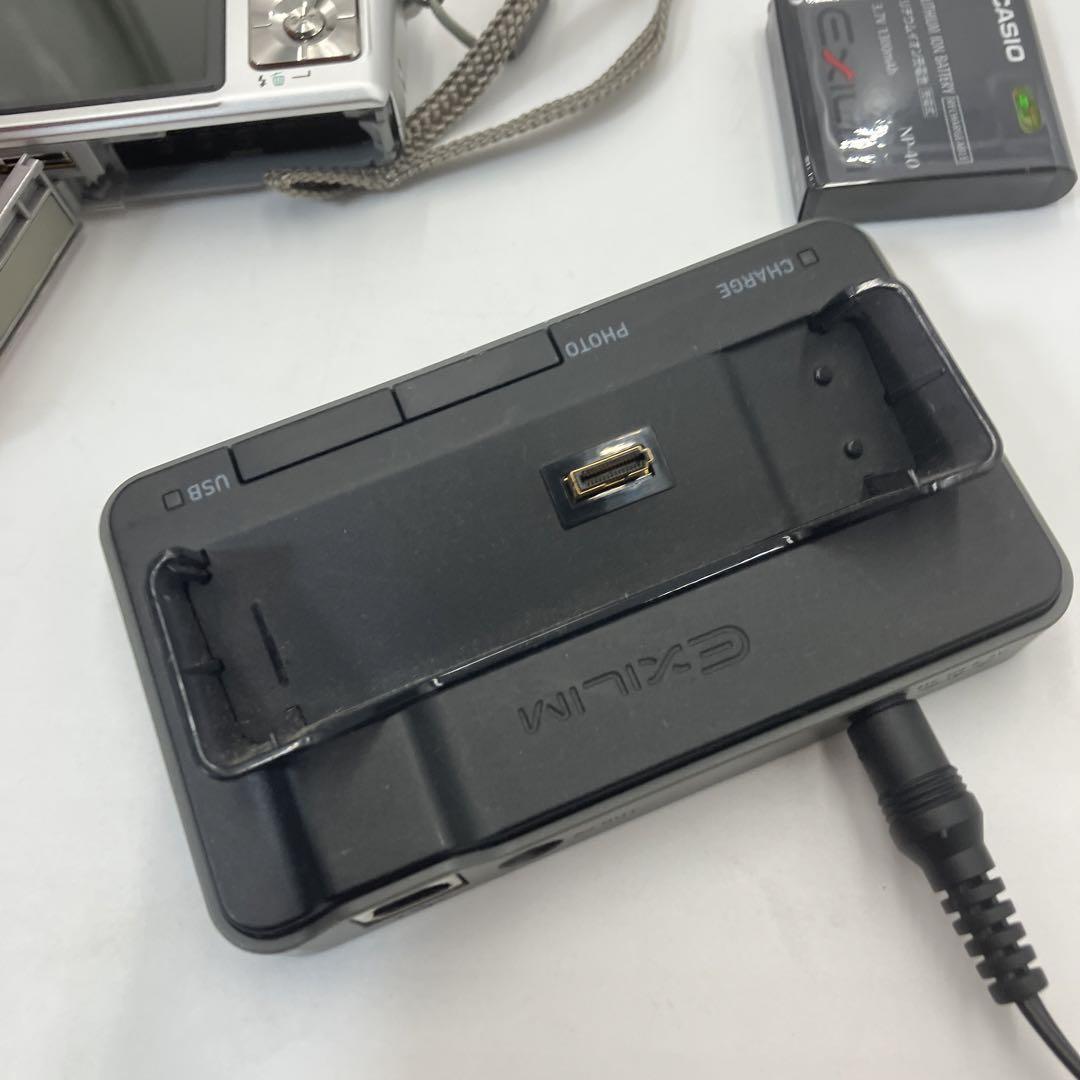 超美品　カシオ　CASIO EXILIM EX-Z600 デジタルカメラ