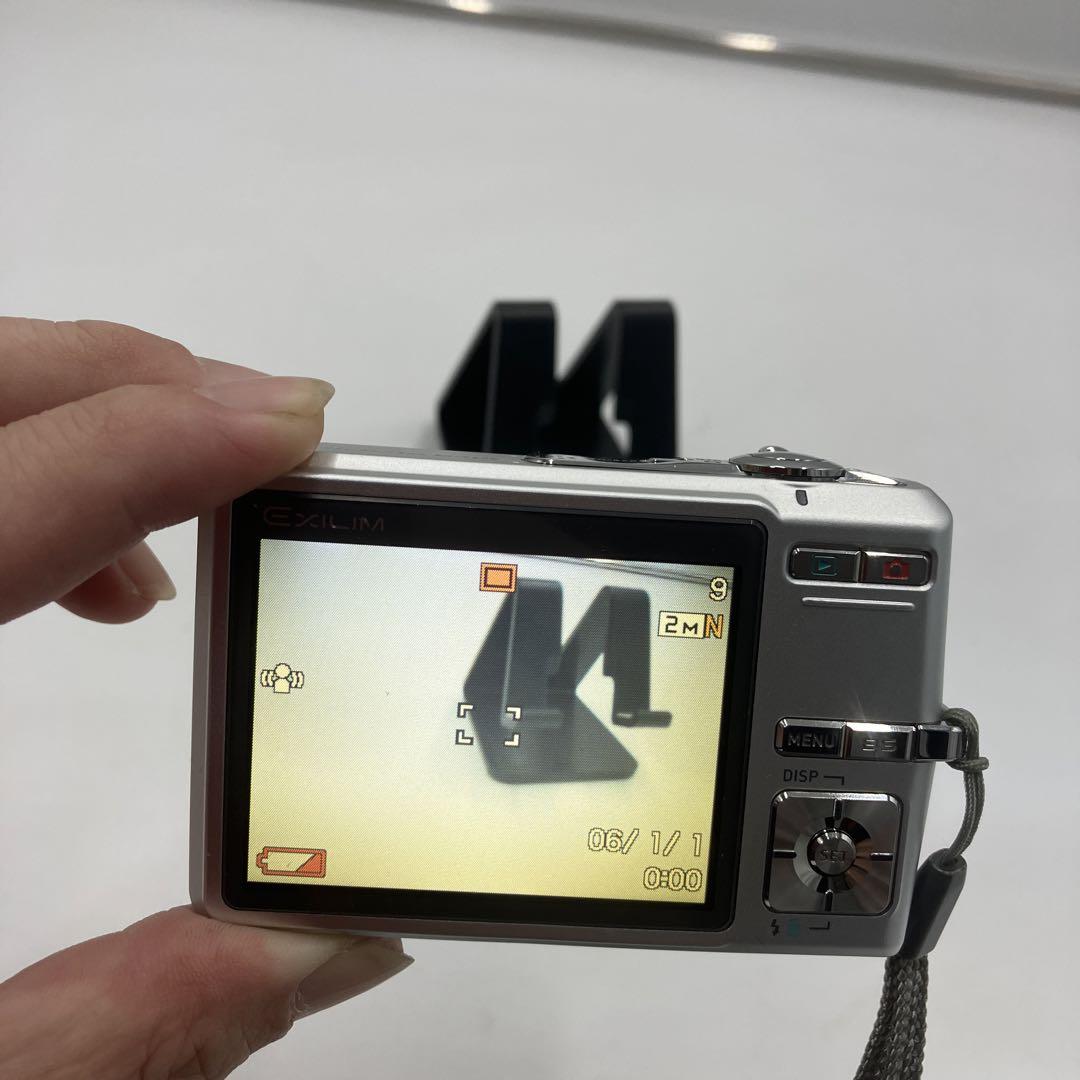 超美品　カシオ　CASIO EXILIM EX-Z600 デジタルカメラ