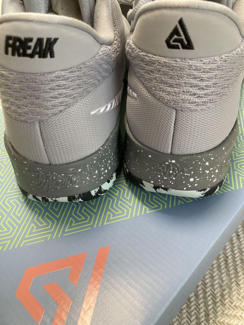 ラムネ 新品未使用　NIKE ZOOM FREAK 4 26.5cm
