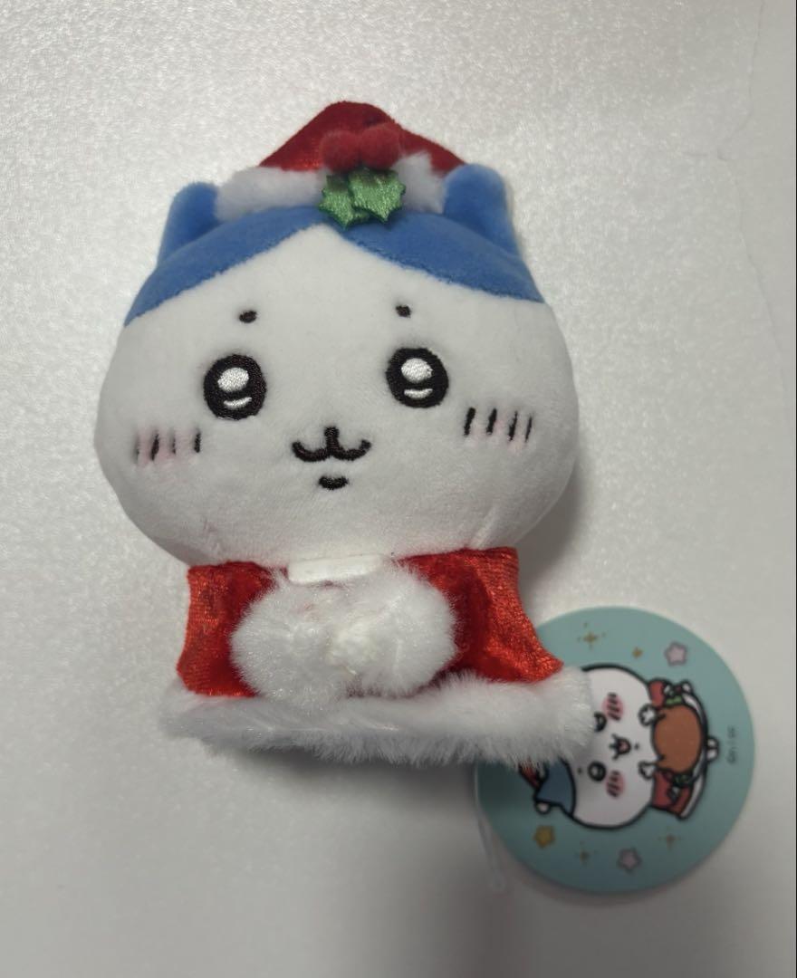 ちいかわ ハチワレ サンタさんだ！持ちますマスコット