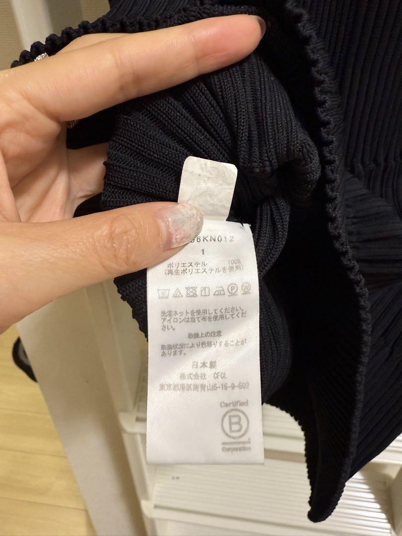 美品☆ CFCL FLUTED SLEEVELESS ノースリーブ ニット 黑