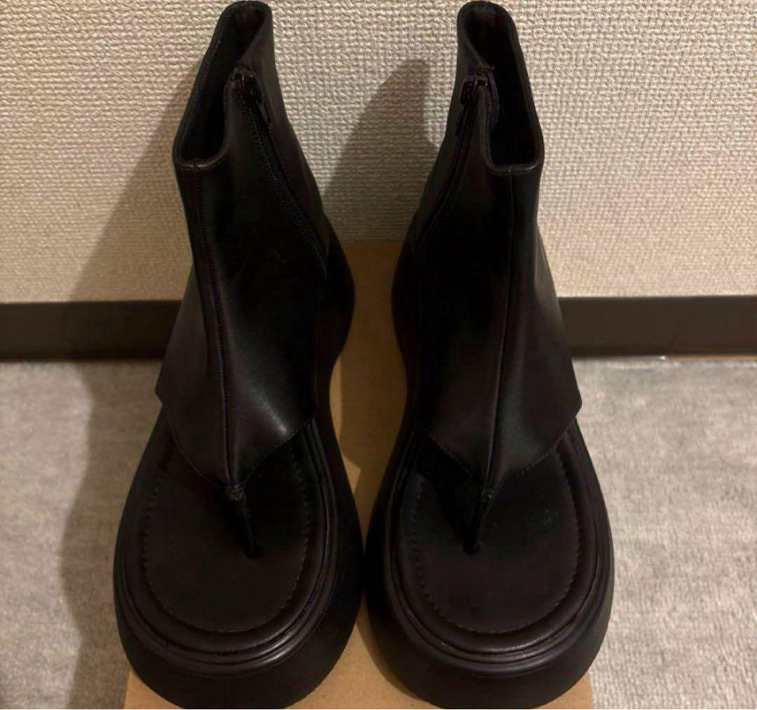 トングサンダル 36 ベージュ GIA/RHW アンクルストラップ