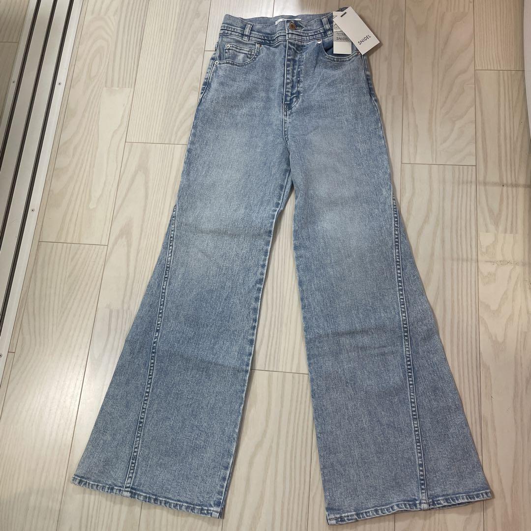 【SNIDEL】新品未使用 Sustainableストレッチフレアデニムパンツ