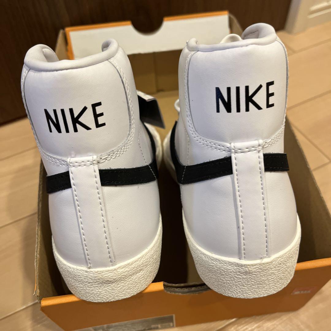NIKE BLAZER MID ナイキ ブレーザー ミッド 77 ヴィンテージ