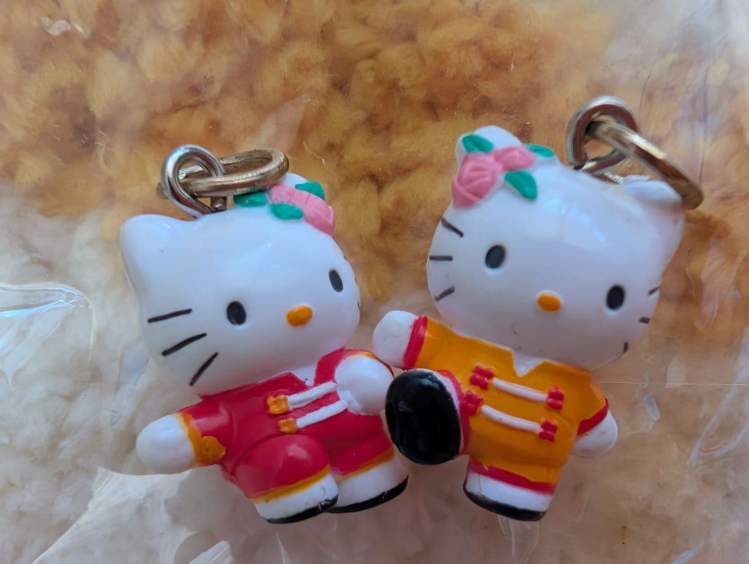 【激レア商品】ハローキティチャイニーズコスチューム ファスナー チャーム